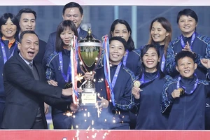 Chùm ảnh TP.HCM I vô địch bóng đá nữ quốc gia