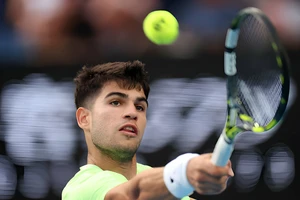 Alcaraz hẹn đấu Djokovic tại chung kết Úc mở rộng