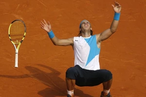 Cây vợt Nadal lên ngôi vô địch Pháp mở rộng thu về tiền tỉ