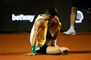 Alcaraz tiếp tục gặp vận rủi, lung lay vị trí số 2 thế giới