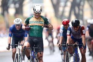 Rikunov hụt hơi trước cú nước rút vũ bão của Trần Tuấn Kiệt