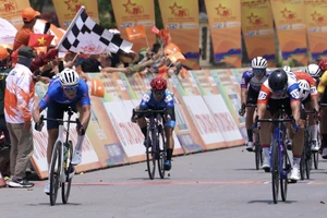 Petr Rikunov thống trị ở chặng đua dài nhất Cúp Truyền Hình 2024