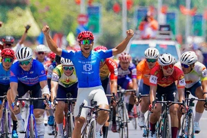 Lê Nguyệt Minh dâng tặng chiến thắng cho người mẹ quá cố