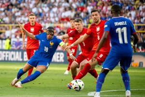 Pháp rơi vào nhánh đấu qui tụ rừng “cọp beo”