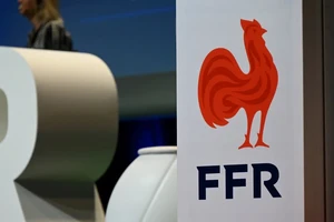 Bắt giữ hai tuyển thủ Pháp tấn công tình dục