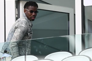 Lý do tiền vệ Pogba được giảm án