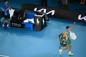 Alcaraz hối hận về sai lầm lớn nhất sau trận thua Djokovic