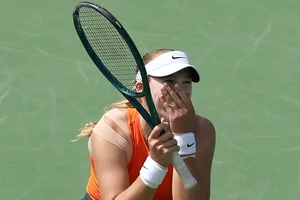 Sao teen người Nga tái hiện kỳ tích 26 năm của Serena