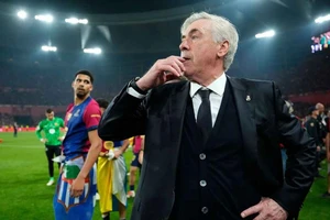 Trận siêu kinh điển quyết định chức vô địch