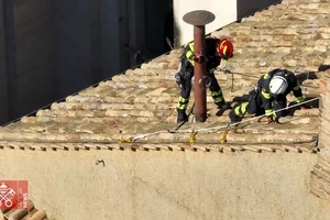 Coco Gauff, Iga Swiatek hào hứng với mật nghị bầu tân giáo hoàng