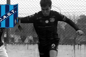 Cầu thủ tuổi teen qua đời trong lúc phẫu thuật gối