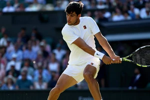 Alcaraz chông chênh với mục tiêu đoạt danh hiệu Wimbledon thứ 3 liên tiếp