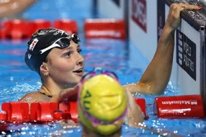 Huyền thoại bơi lội Katie Ledecky “đổi màu” bất thành tại giải vô địch thế giới