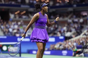 “Bà mẹ một con” gây chấn động giải Mỹ mở rộng