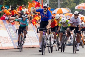 Các tay đua Đồng Nai “mở bát” đánh chiếm áo vàng