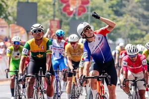 Bùng nổ tại Cần Thơ, Patterson chiến thắng chặng cực cống hiến