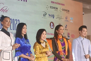Video: Nhiều nghệ sĩ tham dự họp báo Lễ hội Áo dài Việt Nam 2022