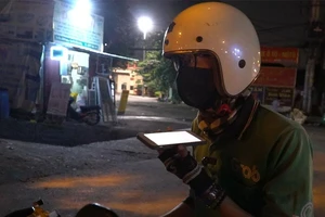 Video: Chuyến xe đêm muộn - ‘cứu tinh’ cho sinh viên làng đại học