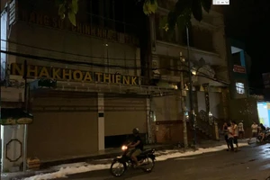 Video: Cháy ở phòng khám nha khoa, náo loạn khu dân cư