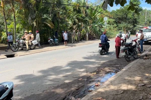 Video: Phát hiện thi thể trẻ sơ sinh còn nguyên dây rốn trên vỉa hè