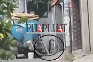 Toàn cảnh điều tra: Xe rút hầm cầu xả thẳng ra kênh 