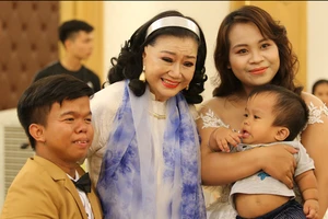 NSND Kim Cương: Người kết duyên cho những cặp đôi khuyết tật