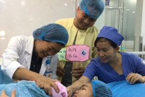 Những công dân nhí đầu tiên của TP.HCM trong thập niên mới