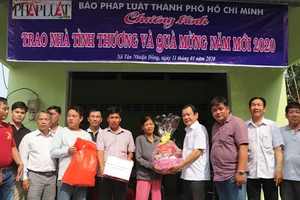 Báo Pháp Luật TP.HCM trao 3 căn nhà tình thương tại Đồng Tháp