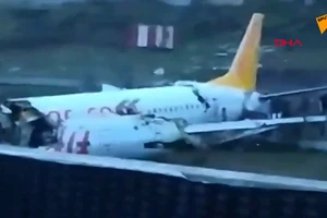 Video: Máy bay chở 177 hành khách gãy đôi khi hạ cánh