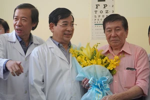 Video: Ca Việt kiều 73 tuổi nhiễm COVID-19 đã xuất viện