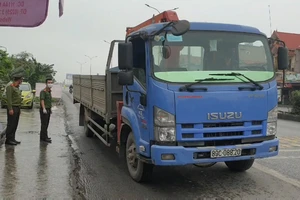 Hải Phòng cấm xe và người ngoại tỉnh vào thành phố