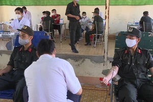 Cảnh sát cơ động Tây Nguyên hiến máu tình nguyện