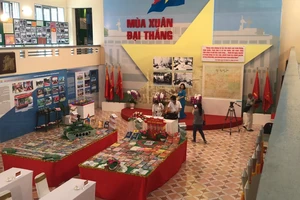 Trưng bày nhiều bảo vật về 'Mùa xuân đại thắng'