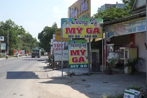 Đà Nẵng: Đìu hiu phố ẩm thực mì Quảng Hòa Nhơn