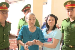 Clip: 1 nữ bị cáo chối tội trong vụ đổ bê tông giấu xác