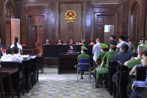 Văn Kính Dương cùng 4 đồng phạm bị đề nghị tử hình