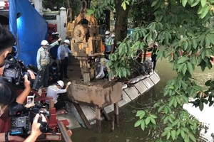 Chính thức hợp long toàn tuyến bờ kè hồ Hoàn Kiếm