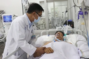 Thêm một bệnh nhân bị yếu liệt cơ sau khi ăn pate Minh Chay