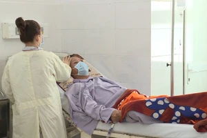 Ca mổ gay cấn cứu người đàn ông bị đâm thủng tim