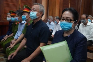 Video: Bác đề nghị thay kiểm sát viên của đại gia Bạch Diệp 