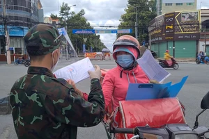 Video: Người dân TP Thủ Dầu Một phấn khởi khi khởi động làm việc trở lại