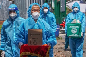 Video: ‘Nhớ mãi bóng dáng người lính trong cuộc chiến chống dịch’