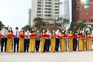 Video: Khánh thành công viên Công trường Mê Linh và công viên bến Bạch Đằng