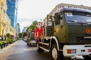 Nghẹn ngào tiễn biệt Phó Chủ tịch UBND TP.HCM Lê Hòa Bình