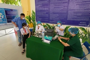 Video: Cần Thơ bắt đầu tiêm phòng COVID-19 cho trẻ em từ 5-11 tuổi