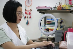 Video: Tổ ấm là sự kết hợp hài hòa giữa không gian và con người