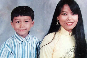 Triệu phú Nguyễn Bé Lory về Việt Nam