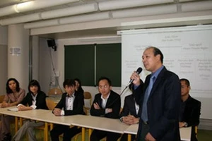 Hội sinh viên Việt Nam tại Paris tổ chức đại hội