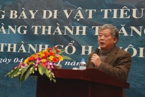 Bàn giao di vật Hoàng Thành cho… Hoàng Thành