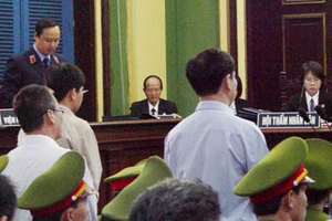 Giám đốc doanh nghiệp tư tham nhũng, xử sao?